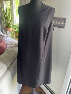 212 Collection Black Sleeveless Mini Shift Dress